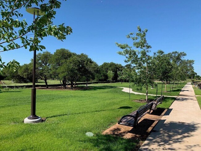 Building Photo - 2108 Pecan Island Dr