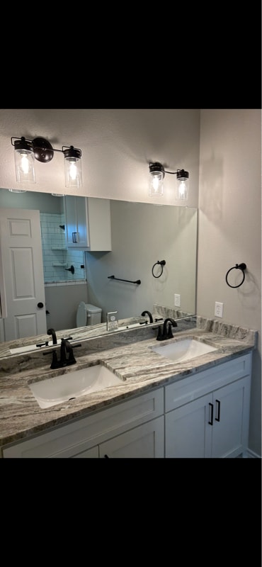 Building Photo - 804 Co Rd 1058