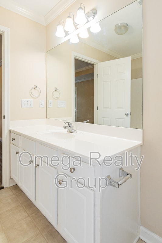 Building Photo - 177 Springdale Dr