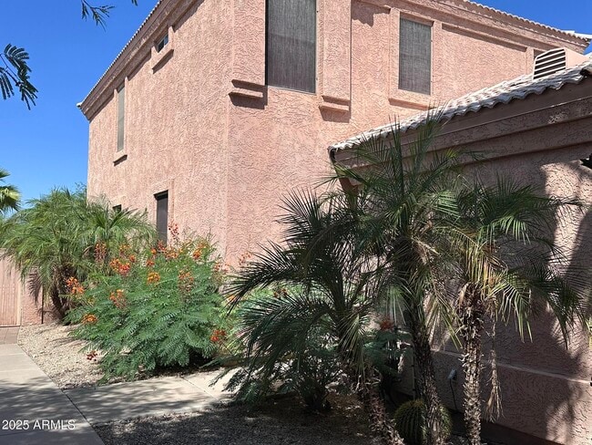 Building Photo - 14016 N Cameo Dr