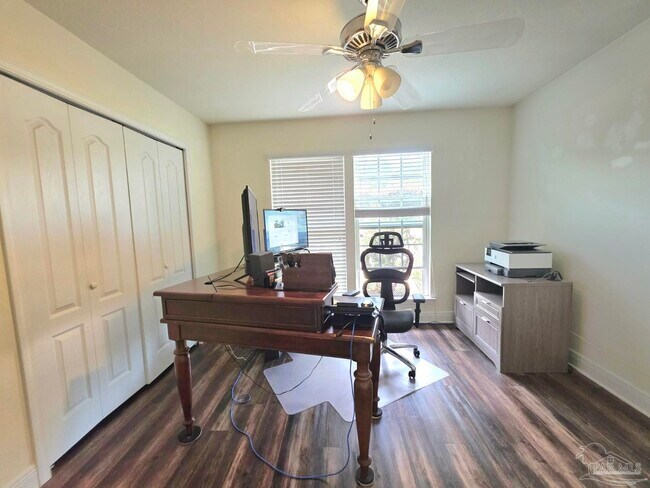 Building Photo - 197 Millet Cir