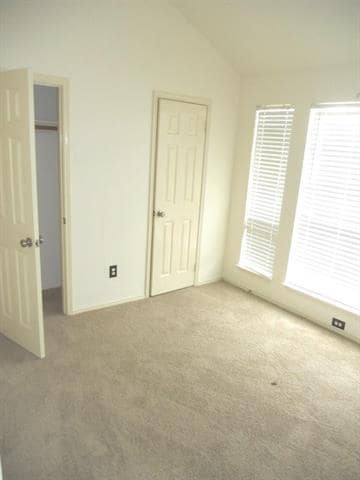 Building Photo - 2024 Austin Dr