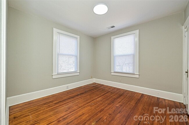 Building Photo - 134 Saluda St