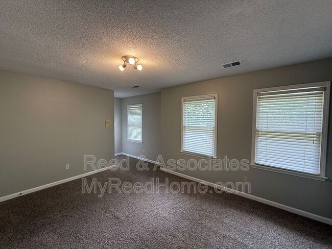 Building Photo - 1687 Magnolia Farms Cove