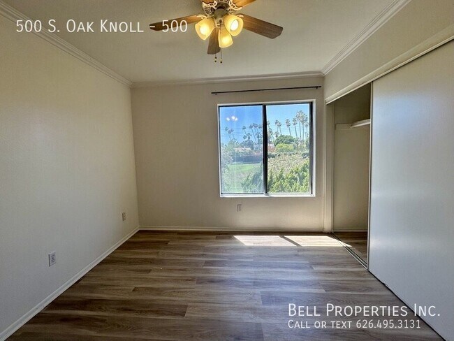Building Photo - 500 S Oak Knl