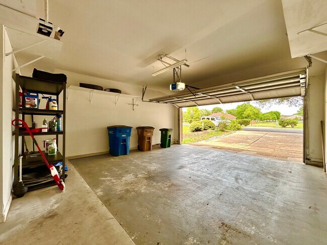 Building Photo - 13012 Kenswick Dr