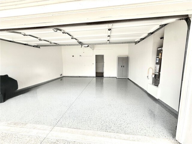 Building Photo - 3600 Lilac Ave