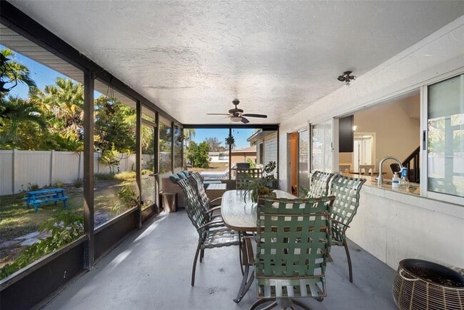 Building Photo - 402 72nd St NW