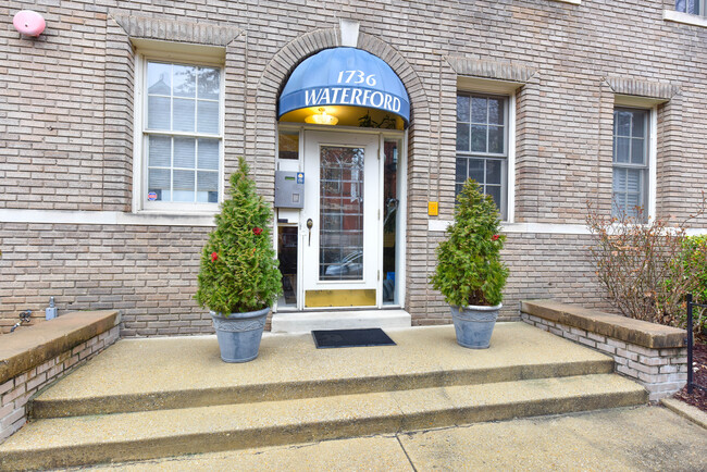 Building Photo - 1736 18th St NW