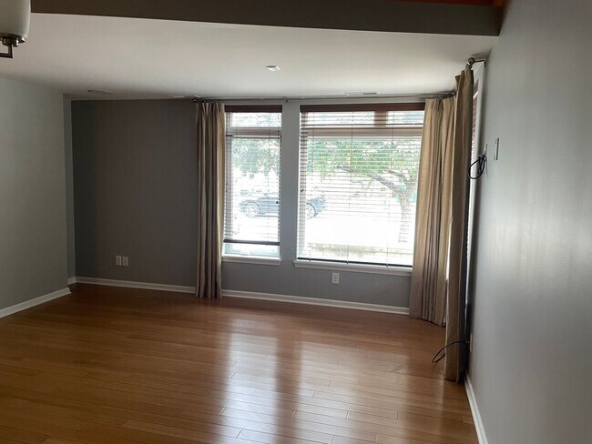 Building Photo - Located in the Detroit-Shoreway Area