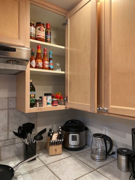 Building Photo - 4135 Chilberg Ave SW