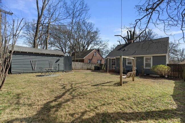 Building Photo - 1790 Lyndale Ave