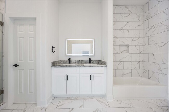 Building Photo - 3110 Evella St