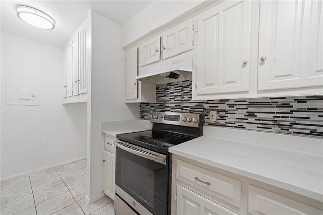 Building Photo - 334 Valley Park Dr