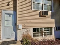 Building Photo - 5 Forge Gate Dr