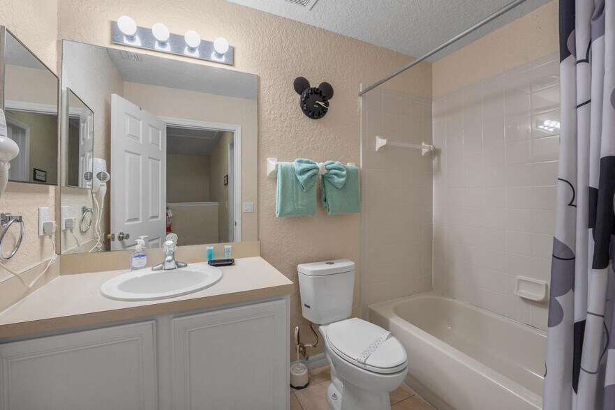 Building Photo - 219 Miramar Ave
