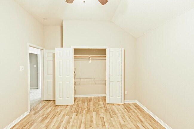 Building Photo - 3643 Copper Stone Dr
