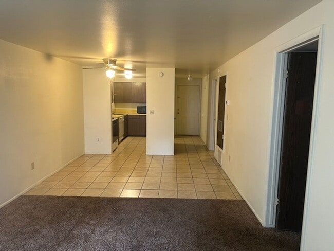 Building Photo - Meadow lane condo, South Ogden