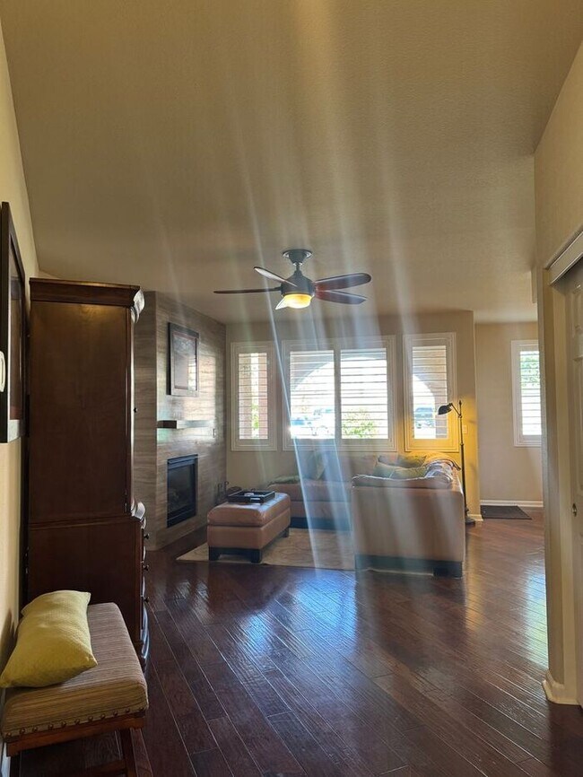 Building Photo - WOW-Factor Alert: Fully Furnished & Remodeled 2BD/2BA First Floor Condo in Wingfield Springs!