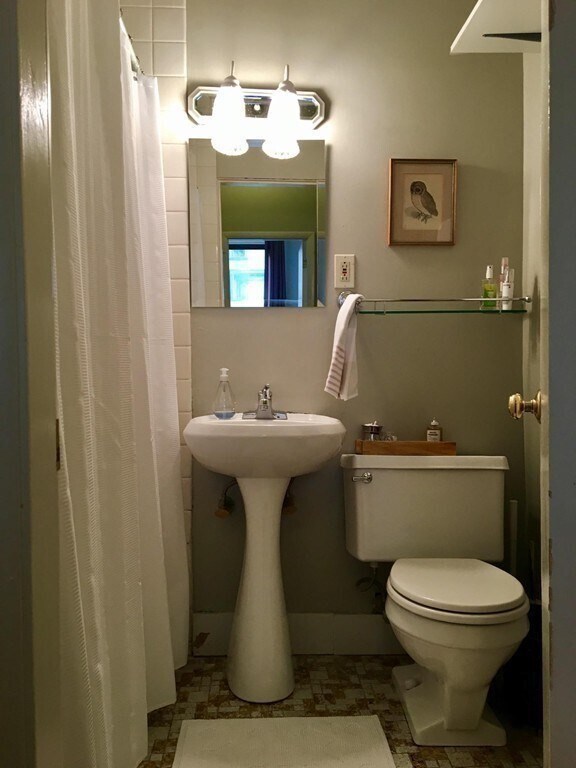 Building Photo - 394 Marlborough St