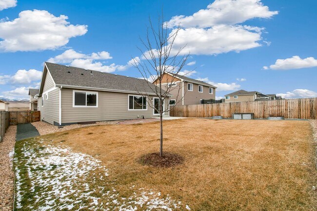 Building Photo - Fantastic Loveland Location with 5 Bedrooms, 3 Bathrooms, 2-Car Garage, and Finished Basement!