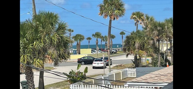 Building Photo - 582 Revilo Blvd