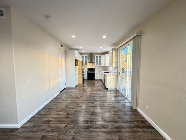 Building Photo - Immaculate 3Bd/2.5Ba Home in Foothill Ranch w/Community Pool, Water Softener and Amazing Location!