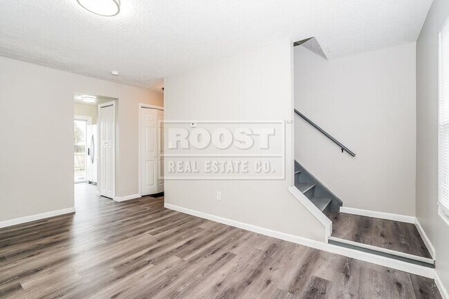 Building Photo - 1764 Brookfield Square N