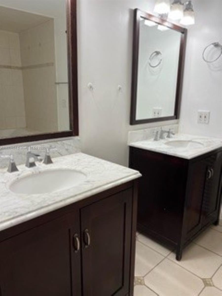 Building Photo - 5780 SW 59th Pl