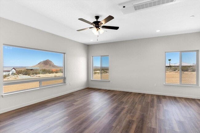 Building Photo - 10154 Joshua Blvd