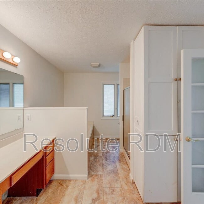 Building Photo - 12001 E 300 S