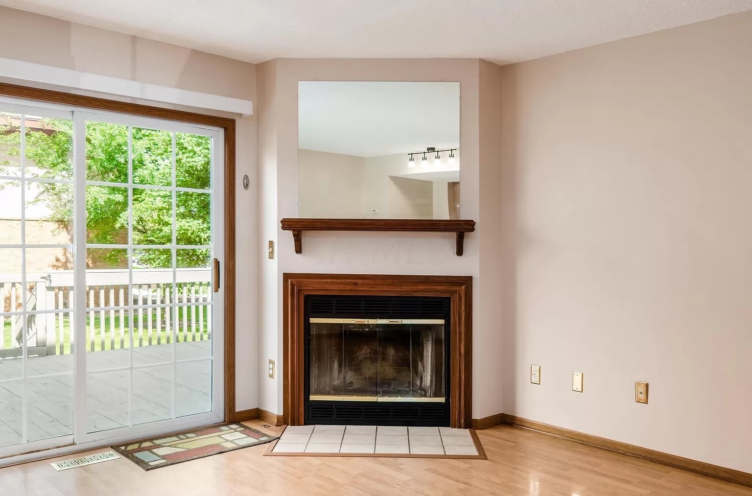 Family Room - 5651 Barney Ln