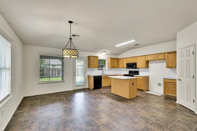 Building Photo - 17405 Bottle Springs Ln