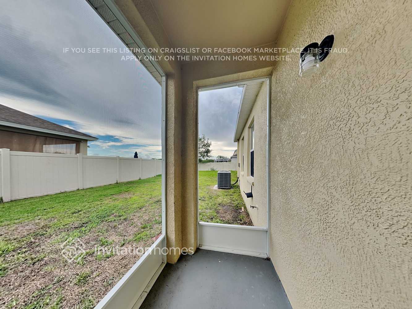 Building Photo - 15506 Long Cypress Dr