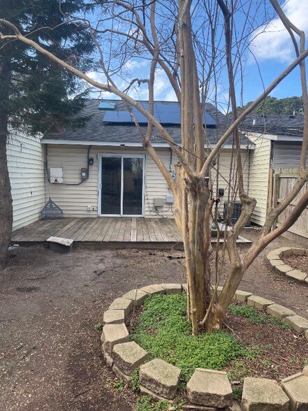 Building Photo - 816 Stephanie Ct