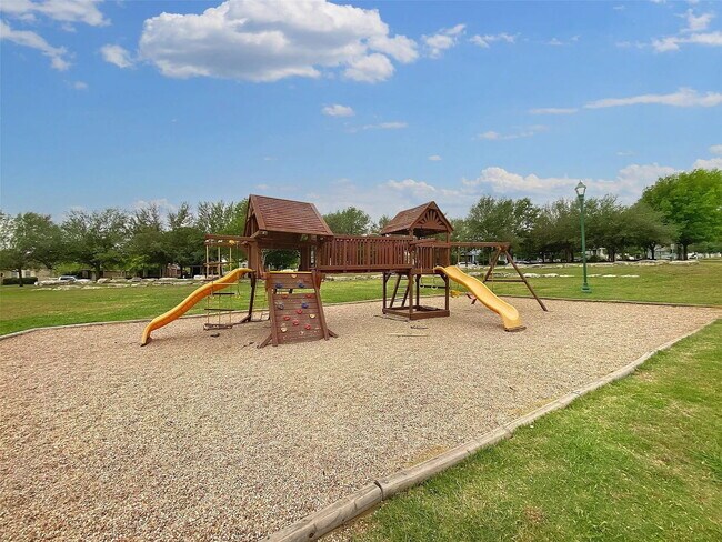 Building Photo - "Charming 3-Bedroom Retreat in Kyle, TX with Spacious Living and Modern Comforts!"