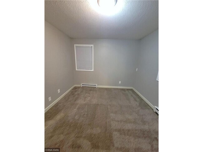 Building Photo - 710 Hillcrest St