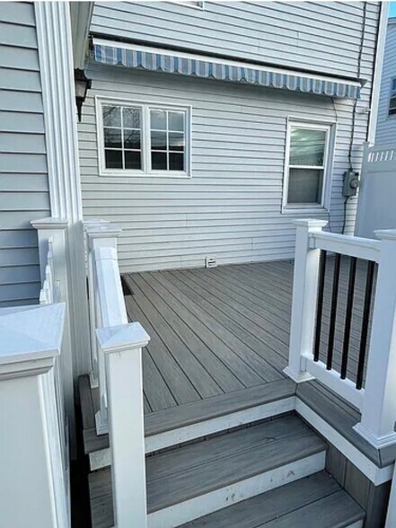 Building Photo - 127 Fairgreen Dr