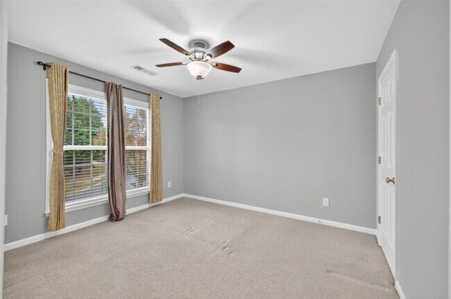 Building Photo - 740 Mayfair Ct