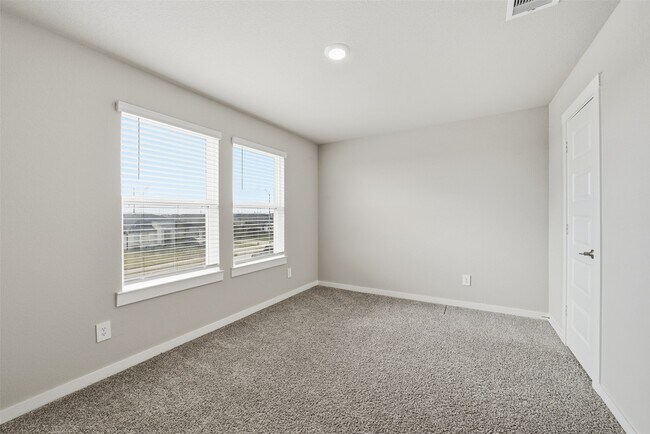 Building Photo - 28922 Yulee Mill Dr