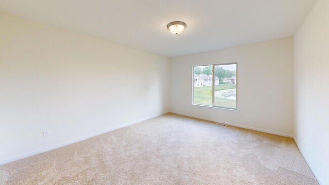 Building Photo - 5391 Swan Dr