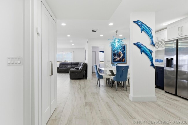 Building Photo - 3520 S Ocean Blvd