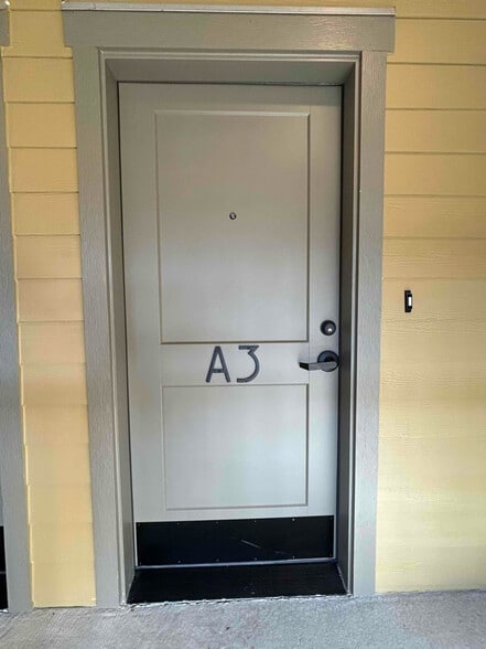 Building Photo - 1335 SE Jetty Ave