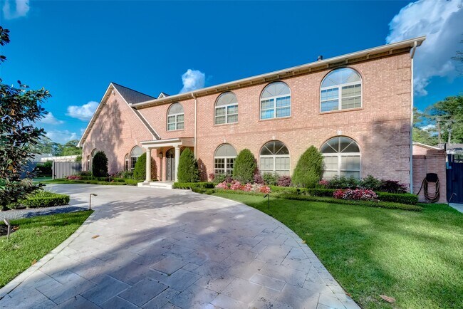 Building Photo - 12445 Memorial Dr