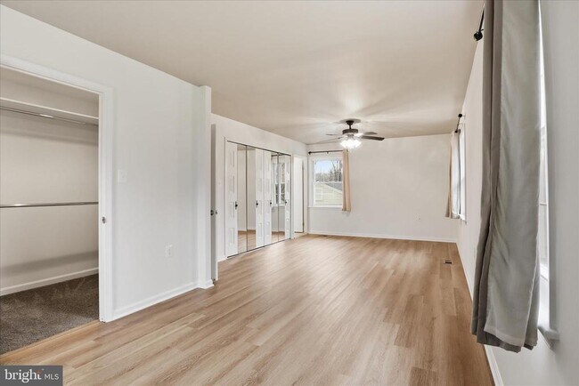 Building Photo - 14017 Broomall Ln