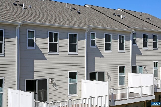 Building Photo - 5997 McComb St