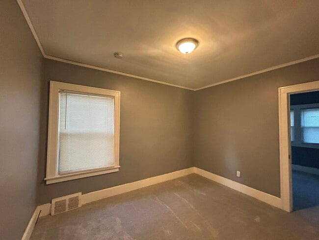 Building Photo - 16930 Santa Rosa Dr