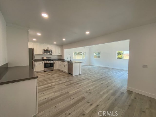 Building Photo - 10427 La Despensa Ave