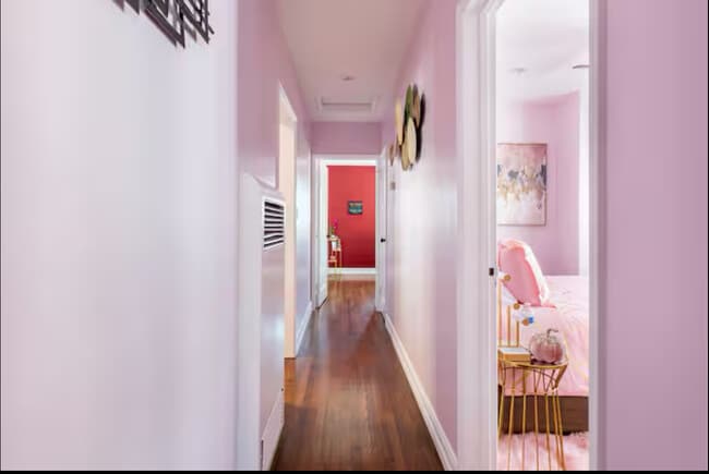 Building Photo - 6016 S Fairfax Ave