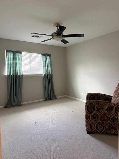 Building Photo - 5031 Twin Candle Dr